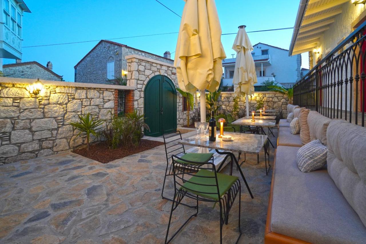Pom Alacati Boutique Otel Çeşme Esterno foto