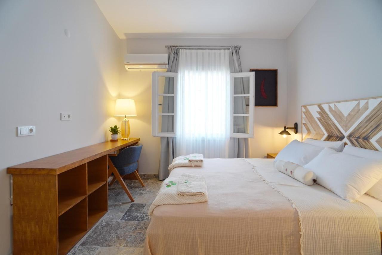 Pom Alacati Boutique Otel Çeşme Esterno foto