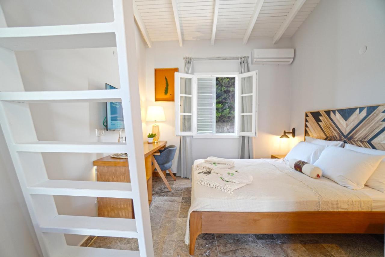 Pom Alacati Boutique Otel Çeşme Esterno foto