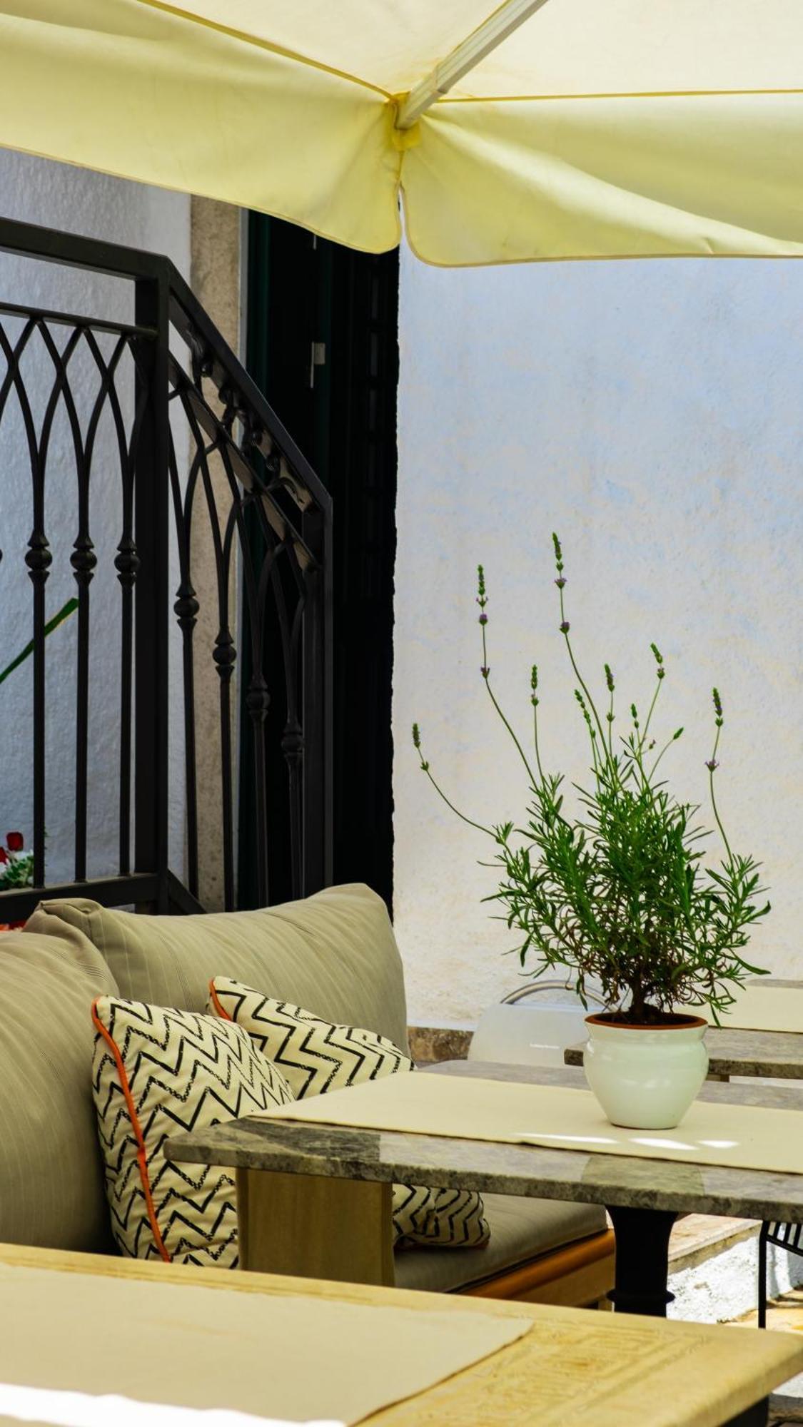 Pom Alacati Boutique Otel Çeşme Esterno foto